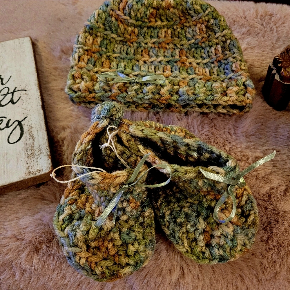 Handmade Knitted Infant Set